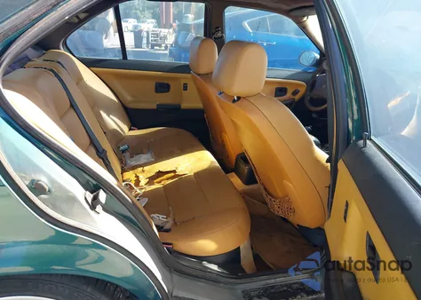 1997 BMW M3 z USA, uszkodzony, nr VIN WBSCD0329VEE11417